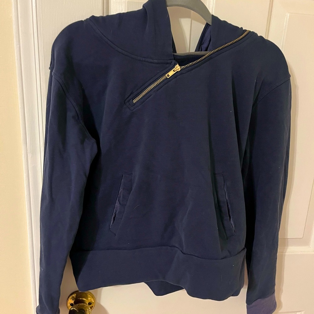 Ptula hoodie